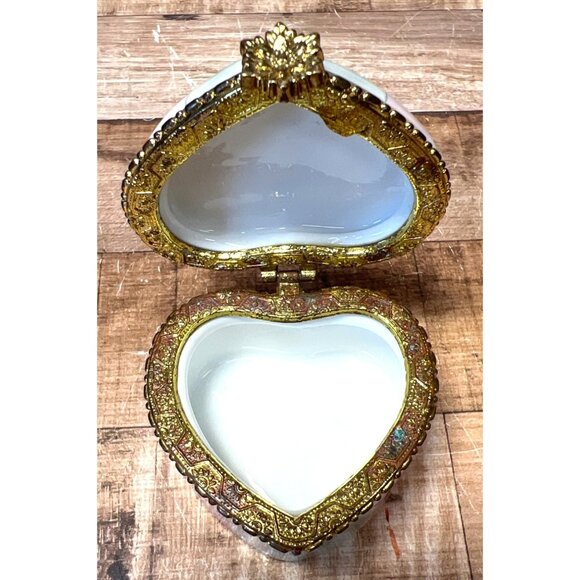 Heart-Shaped Ceramic Trinket Box With Cross & Gold Accents - Picture 3 of 7